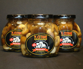 9.1oz All Natural Marinated Mushrooms in Glass